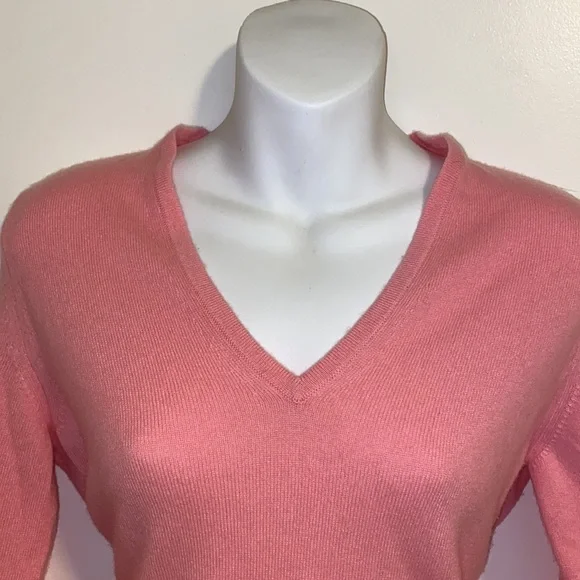 Pringle of Scotland Cashmere V-neck Sweater - Picture 3 of 7